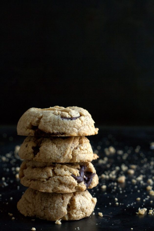 Cookies au beurre de cacahuètes et aux pépites de chocolat noir